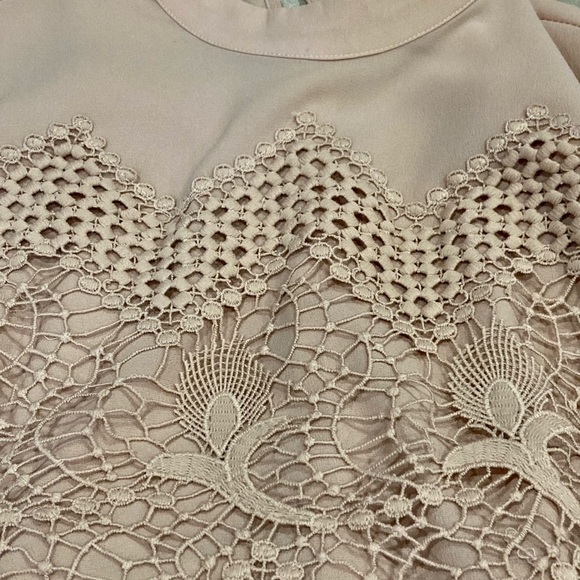 Nude/pale pink Lace blouse - Picture 5 of 5